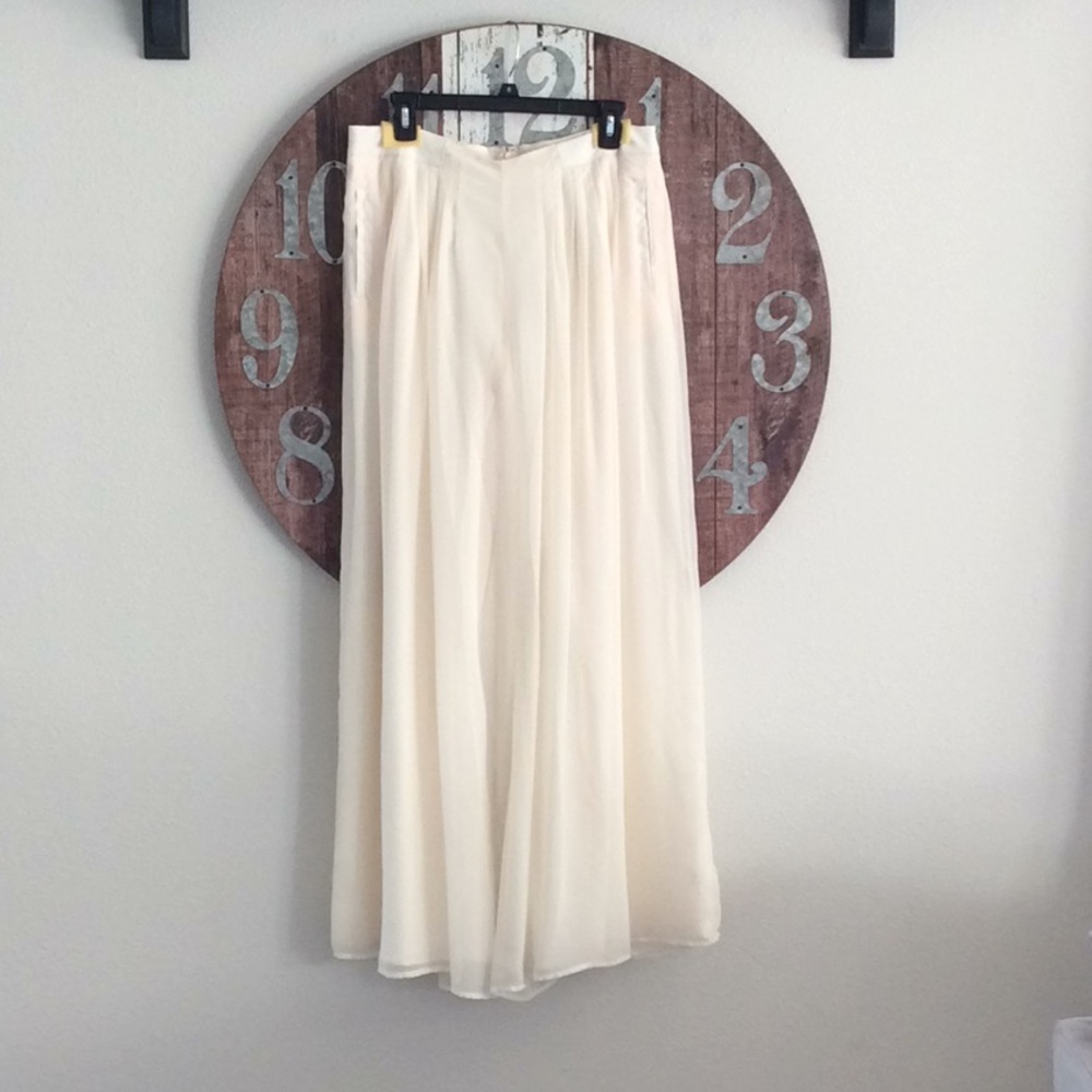 J Lo brand Flowy Dress Pants